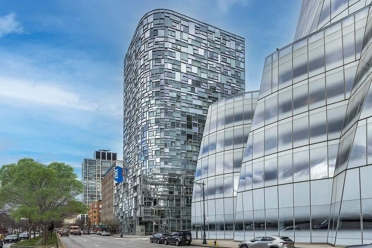 100 Eleventh Avenue